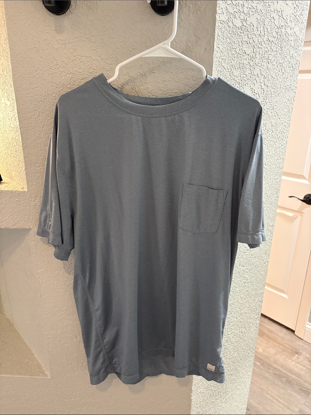 Vuori Short Sleeve Pocket Tee - Blue Gray